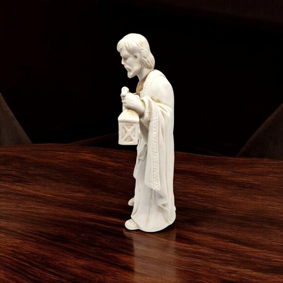 Nativity Joseph - White Bisque with Gold Trim - Christmas - Lantern - Picture 4 of 6